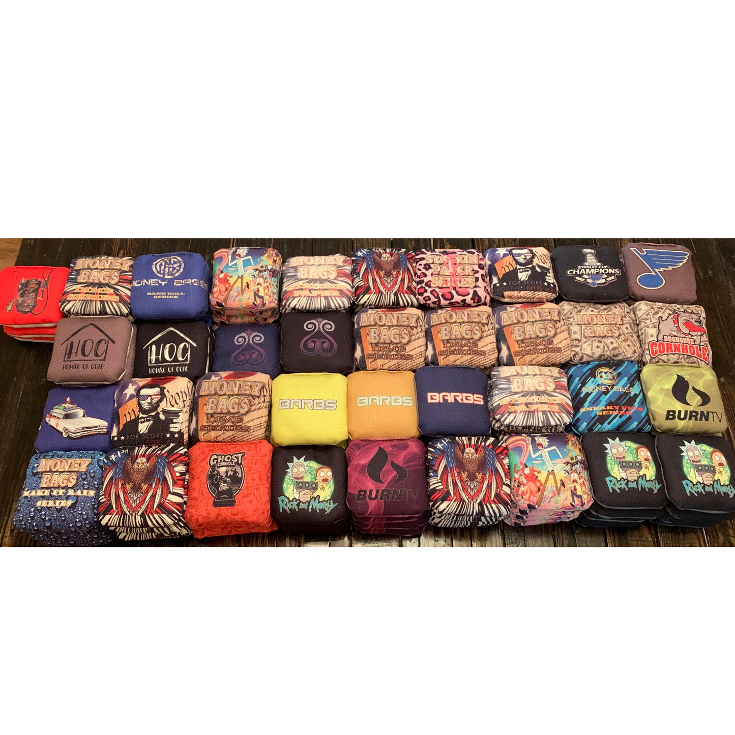 Custom cornhole bags – upload your logo and choose your colors